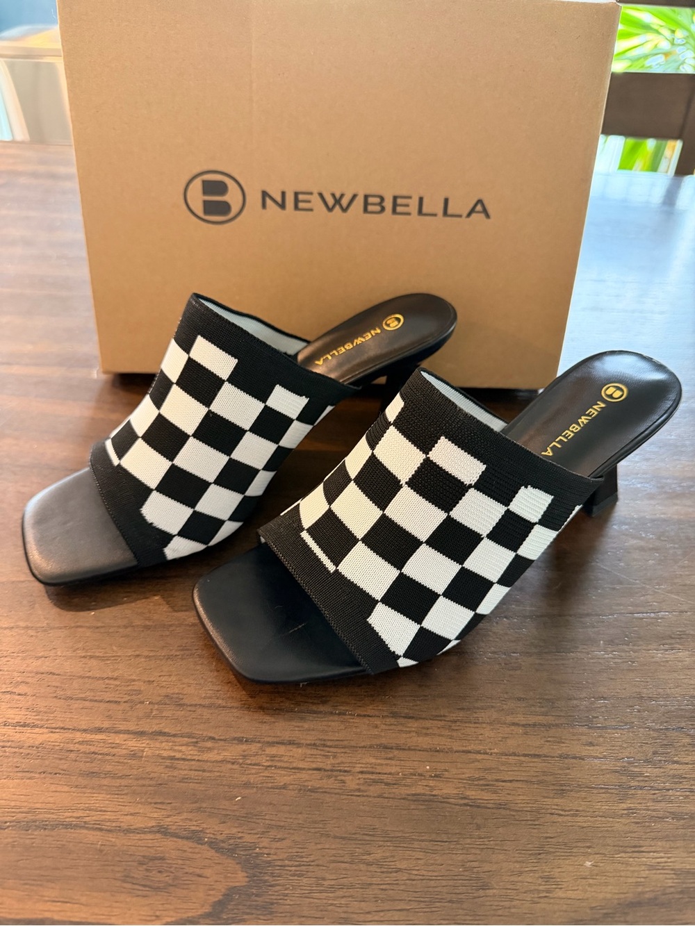 Newbella Mousse Fit Block Heel Sandals - 8